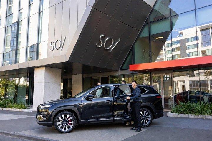Private Auckland Airport Transfer to, from Auckland Hotels SUV