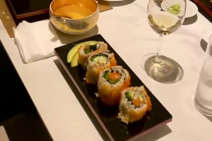 Cherry Blossom &Sushi Making Experience in Shinjuku