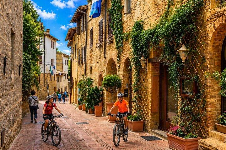 San Gimignano: eBike Tour Virtual-Guided