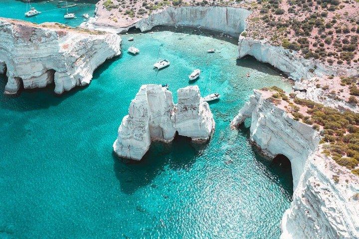 Milos and Polyaigos Sailing Yacht Cruise with Lunch and Drinks