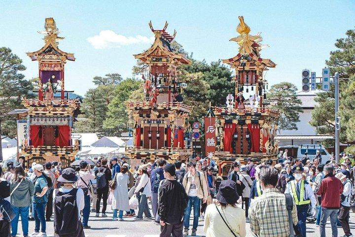 Takayama and Shirakawa-go Day Tour from Nagoya