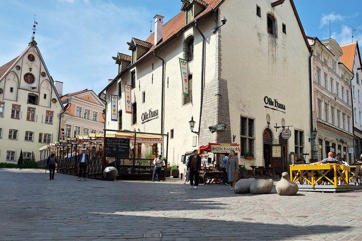 Discover Tallinn Old Town a Photography Walk