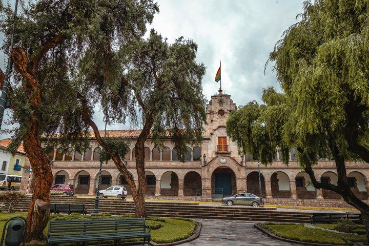Private Cusco Night Tour with Pisco Tasting and Hands On Classes