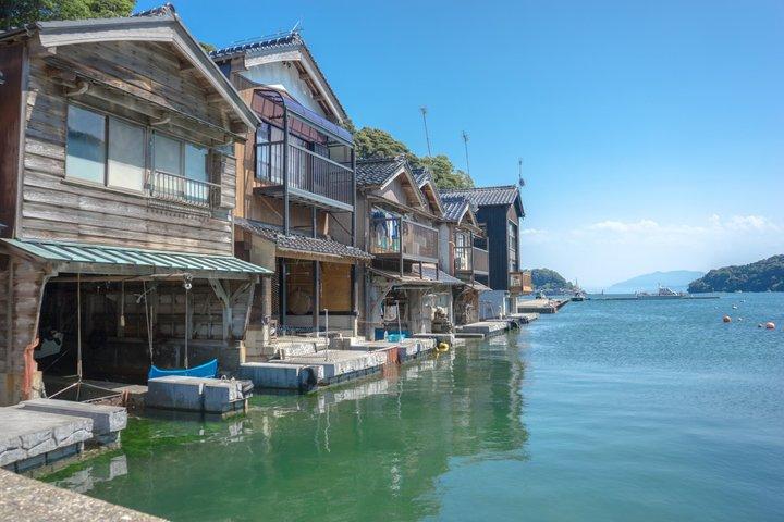 From Kyoto/Osaka: Amanohashidate, Ine Funaya and Miyama Day Tour