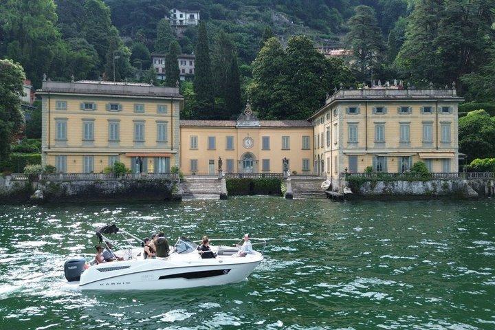 One Hour Boat Tour Departure Como with Private Captain
