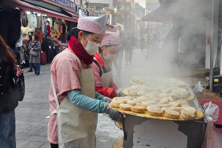 Korean Kitchens Seoul Food Tour with 12+ Tastings