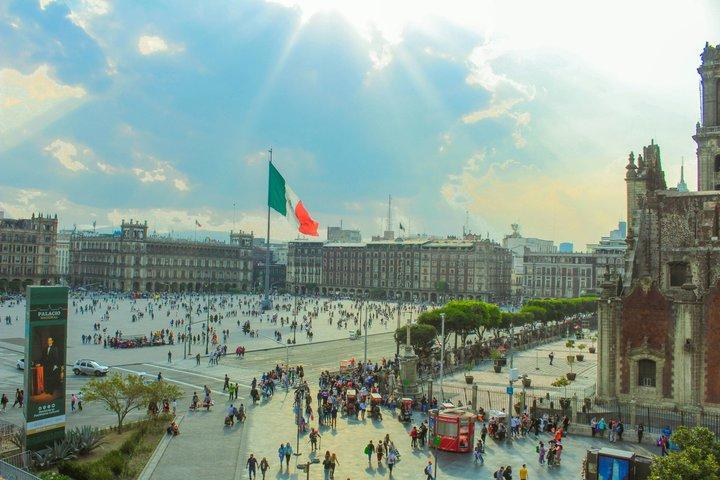 Mexico City Historic Center Tour: From Aztecs to Modern Mexico