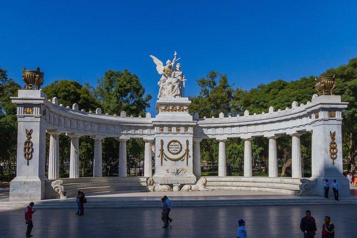 Mexico City Historic Center Tour: From Aztecs to Modern Mexico