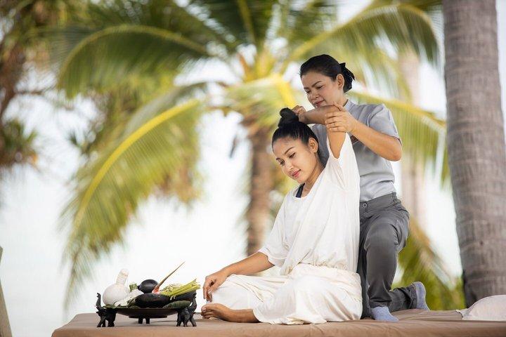 5 Star Luxury Spa at Melati Beach Resort Thai Massages and Facial