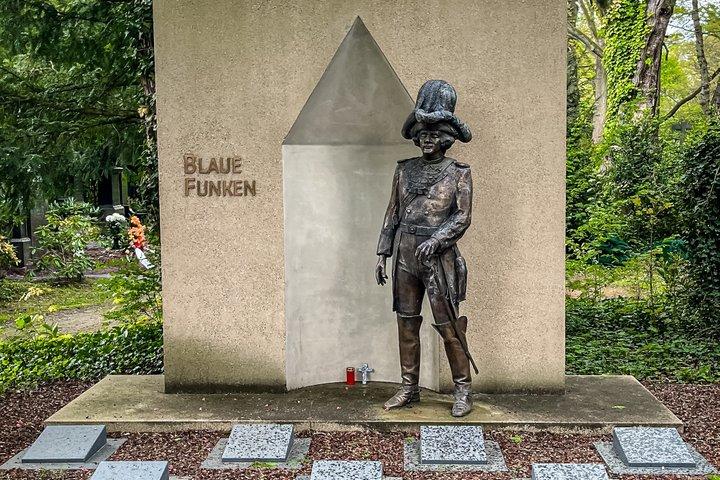 Cologne's City of the Dead Melaten Cemetery Tour in English