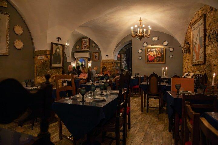 Discover Fado with Concert and Dinner included