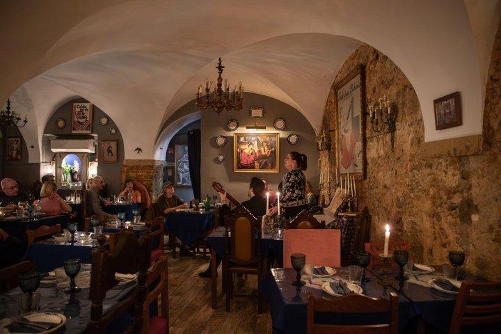 Discover Fado with Concert and Dinner included