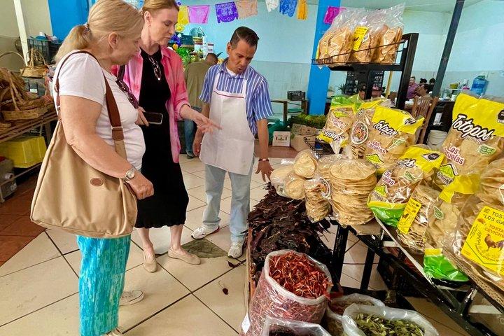 Chapala and Ajijic Private Full-Day Tour