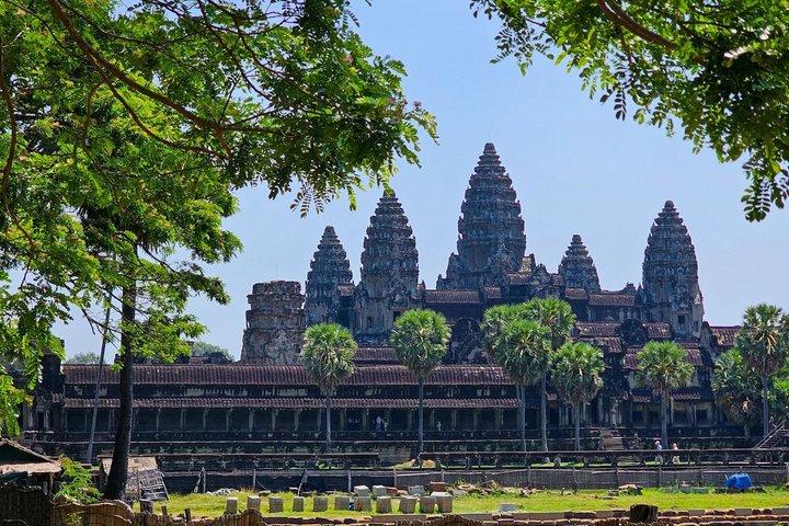 Angkor Wat Sunrise Private Tour