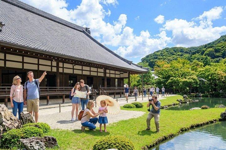 Arashiyama Luxury Tour Private Boat, Geisha and Train
