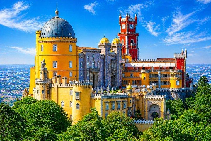 Lisbon: Sintra Full Day Pena Palace, Regaleira & Monserrate