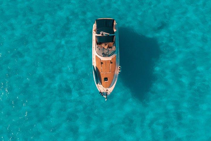 SeaRay 43ft Isla Mujeres, Snorkelling and more!!