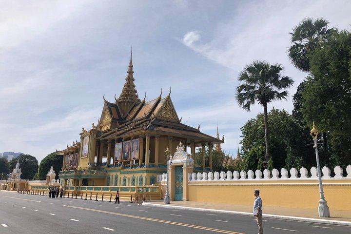 Phnom Penh City Tour, Genocide Museum, Silver Pagoda