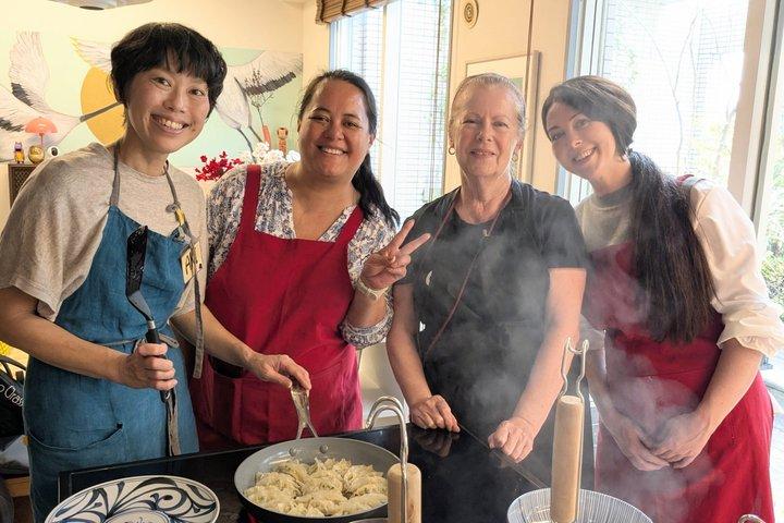 Small-Group Ramen & Gyoza Experience with Tokyo Mom (Vegan)