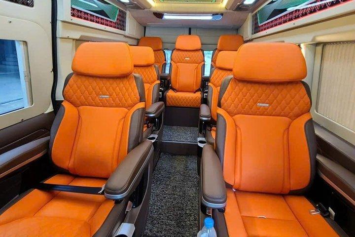 Hanoi to Halong Bay Transfer: Private Limousine or Private Car