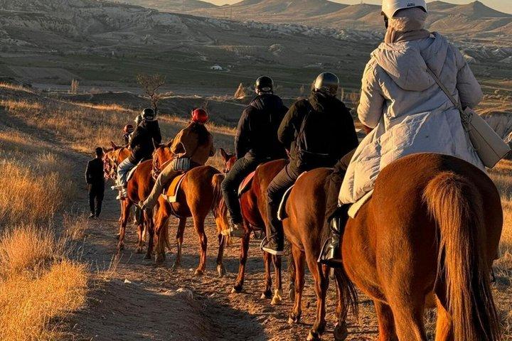 Cappadocia: Horseback Riding in Valleys Sunset & Daytime