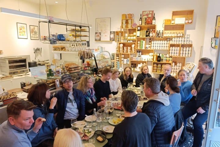 Paris Private Food Tour in Le Marais: Wine & Local French Cuisine