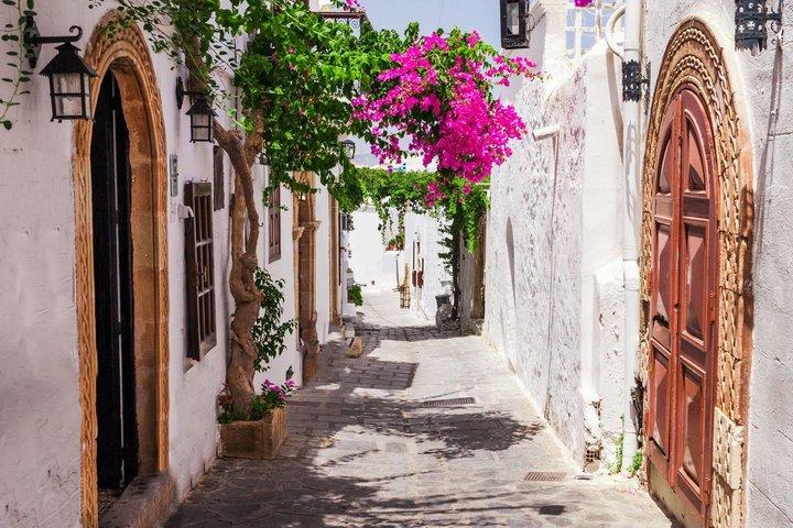 Lindos Relaxing Cruise: “Santorini-style” Village & 2 Swim Stops