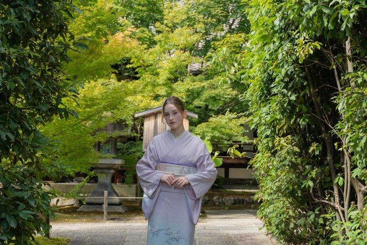 Kyoto Kimono Rental and Photoshoot Experience