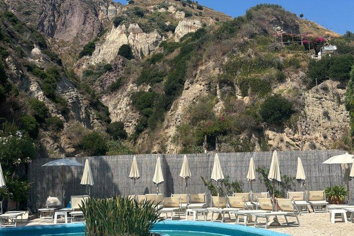 From Sorrento Ischia Relax to the Aphrodite Apollon Thermal Park
