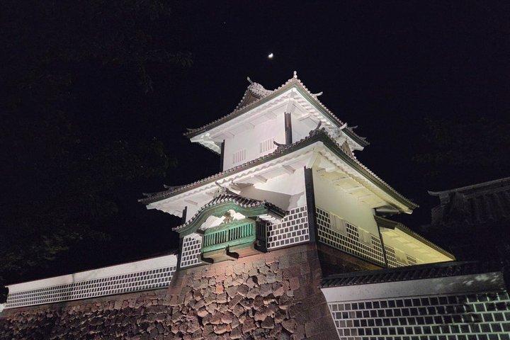 Kanazawa Night Tour Castle Samurai District and Optional Dinner