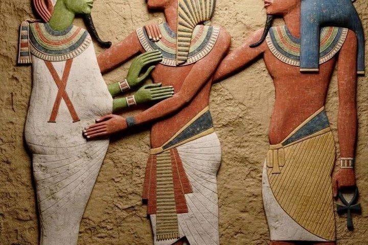 All inclusive Top Cairo Attractions Tour: Pyramids, Sphinx & More