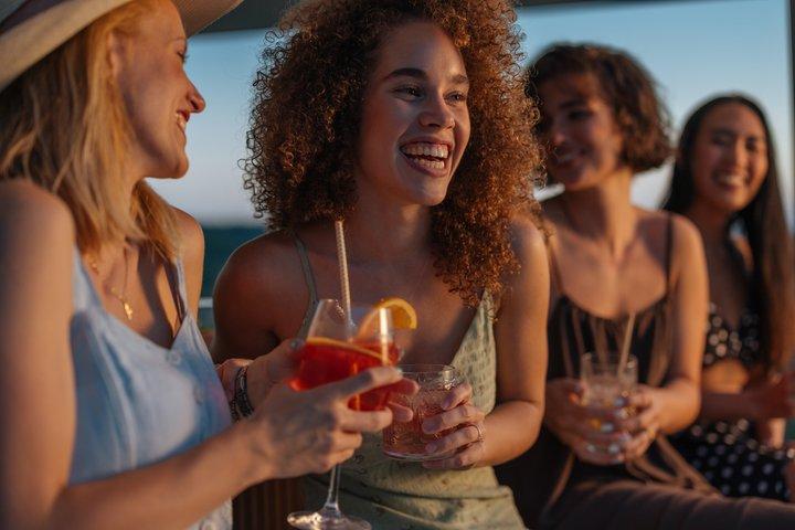 Oceanus Sunset Party Cruise in Cabo San Lucas