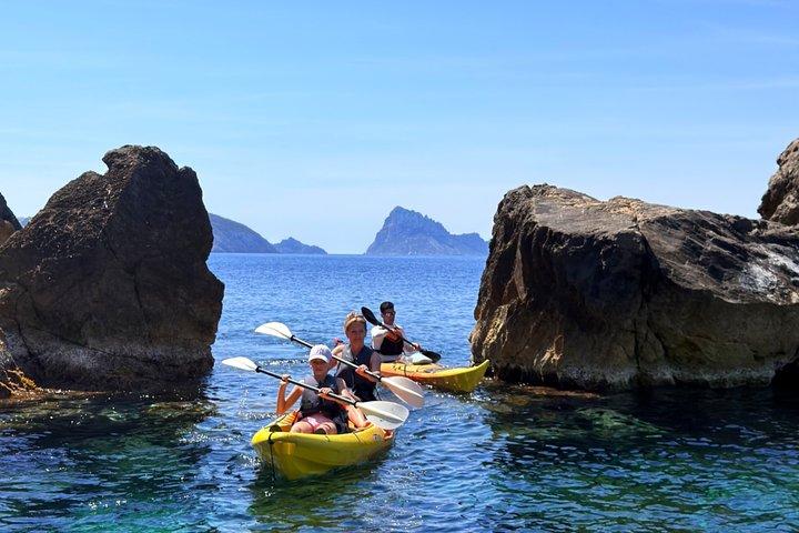 Guided Sea Cave Tour with Kayaking and Snorkeling in Ibiza