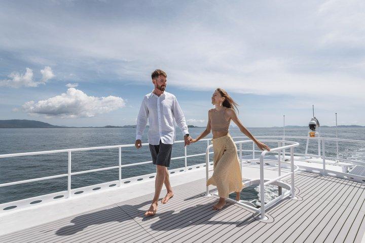 Phi Phi, Maya, Khai and Pileh Day Trip by Catamaran From Phuket