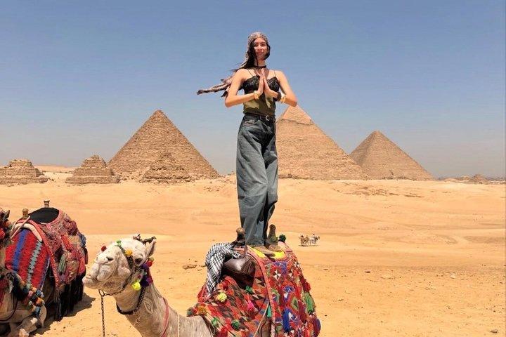 Explore Giza pyramids and khan Elkhalele bazaar city