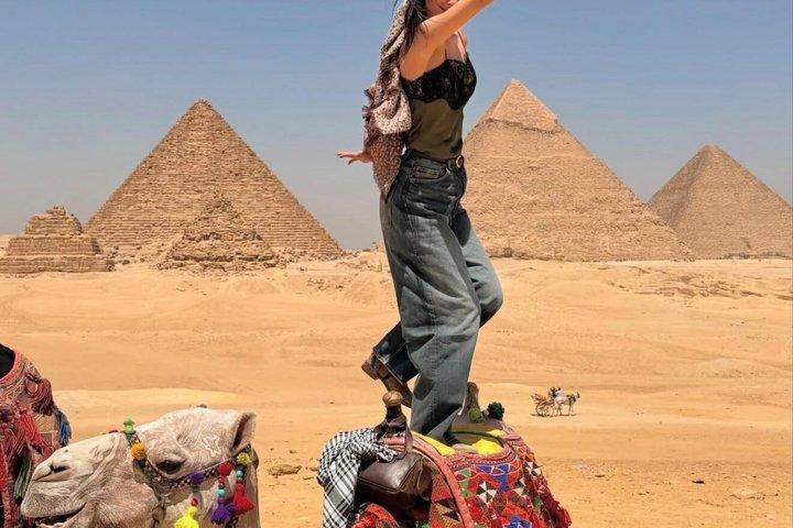 Explore Giza pyramids and khan Elkhalele bazaar city