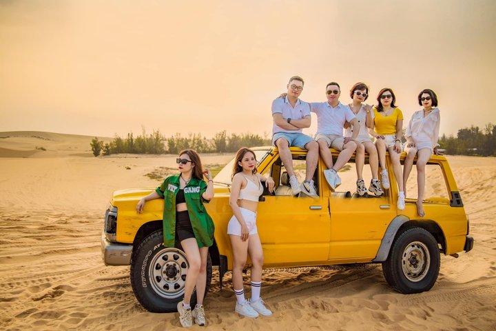 Discover the Sand Dunes with Mui Ne Jeep Tour and a Local Guide