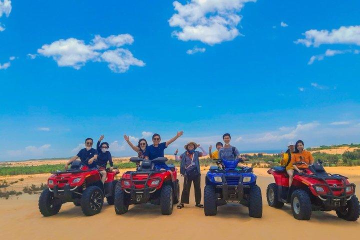 Discover the Sand Dunes with Mui Ne Jeep Tour and a Local Guide