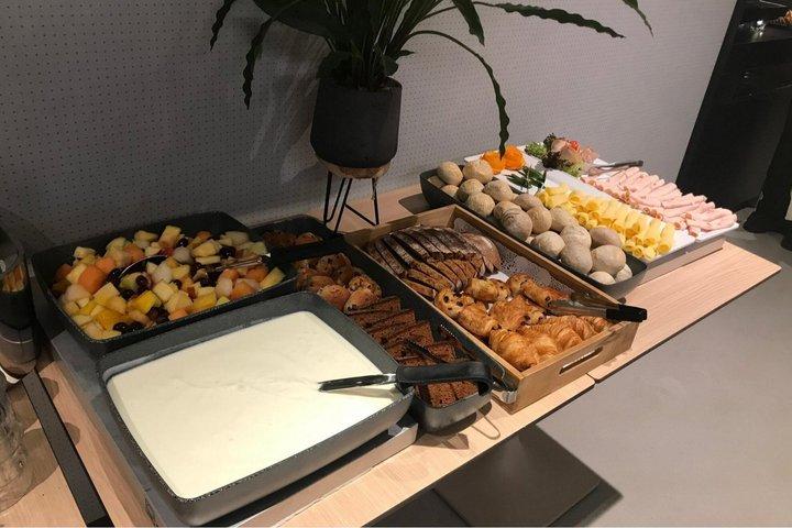 Amsterdam Schiphol Airport AMS VIP Lounge Access