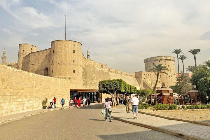 Islamic Cairo: Saladin Citadel & other Mosques Private Day Tour