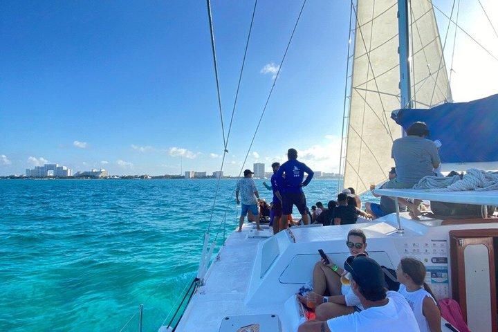 Isla Mujeres Adventure Snorkeling North Beach and Buffet Included