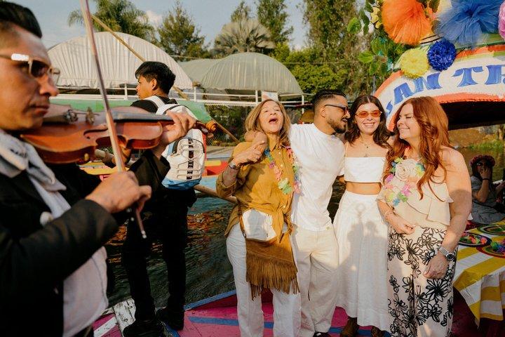 Play, Sip and Float : Tequila Party in Xochimilco