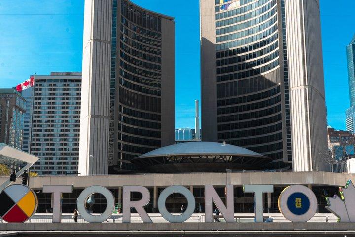 Exploring The Heart of Downtown Toronto