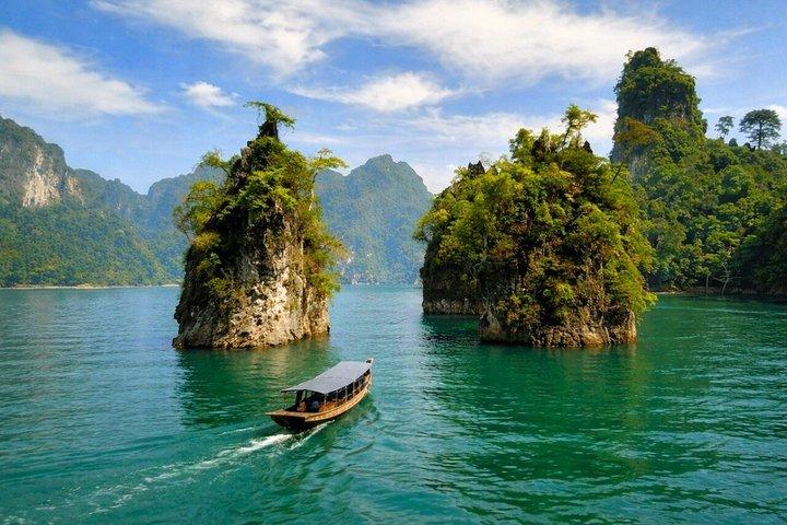 Cheow Lan Lake Tour in Khao Sok National Park