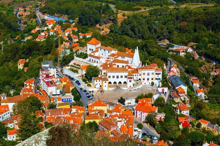 Sintra Half-Day from Lisbon with Pena Palace Tickets Included
