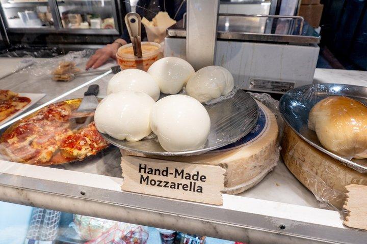 Best of NYC Food Tour with Chinatown, Little Italy and LES