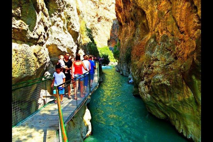 Fethiye Jeep Safari: Saklikent Canyon, Mud Bath & Water Fight