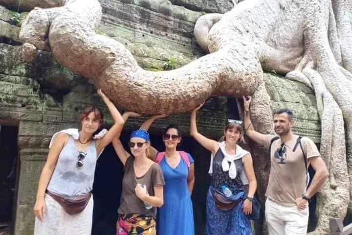 Angkor Wat Sunrise Tour by Tuk-Tuk with English Speaking Guide
