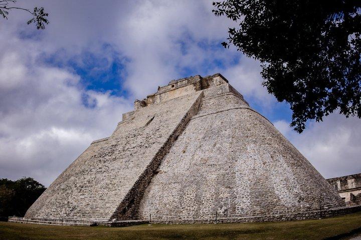 Uxmal Tour, Cenotes and Typical Food Leaving from Merida