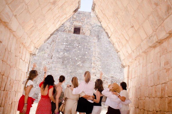 Uxmal Tour, Cenotes and Typical Food Leaving from Merida
